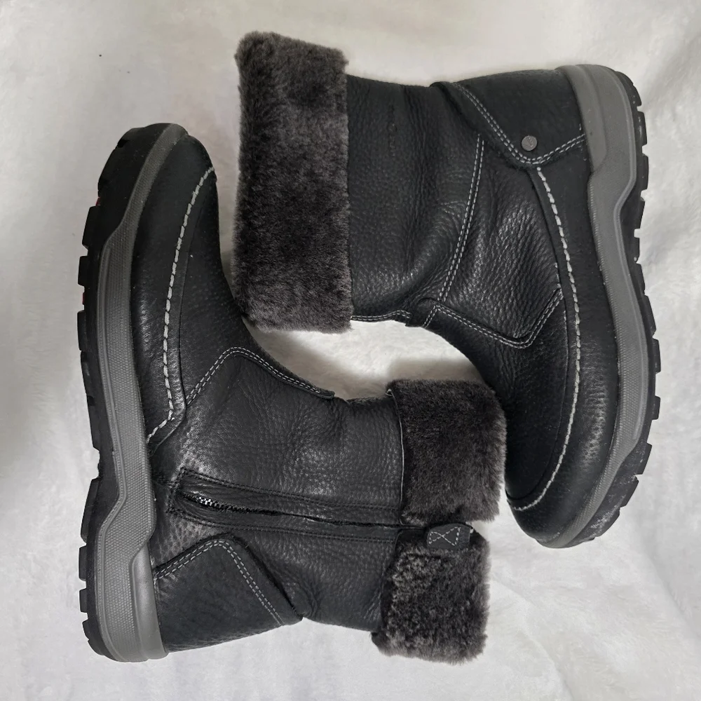 ECCO Women's Trace W Black Leather Snow Boot 39 or 8.5